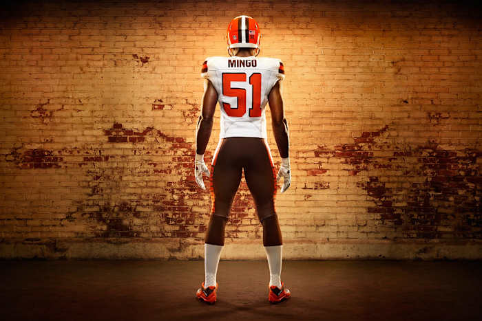 45626_268352_Nike_FB_Cleveland_Barkevious_Mingo_Soldiers_0076_16X9_original.jpg